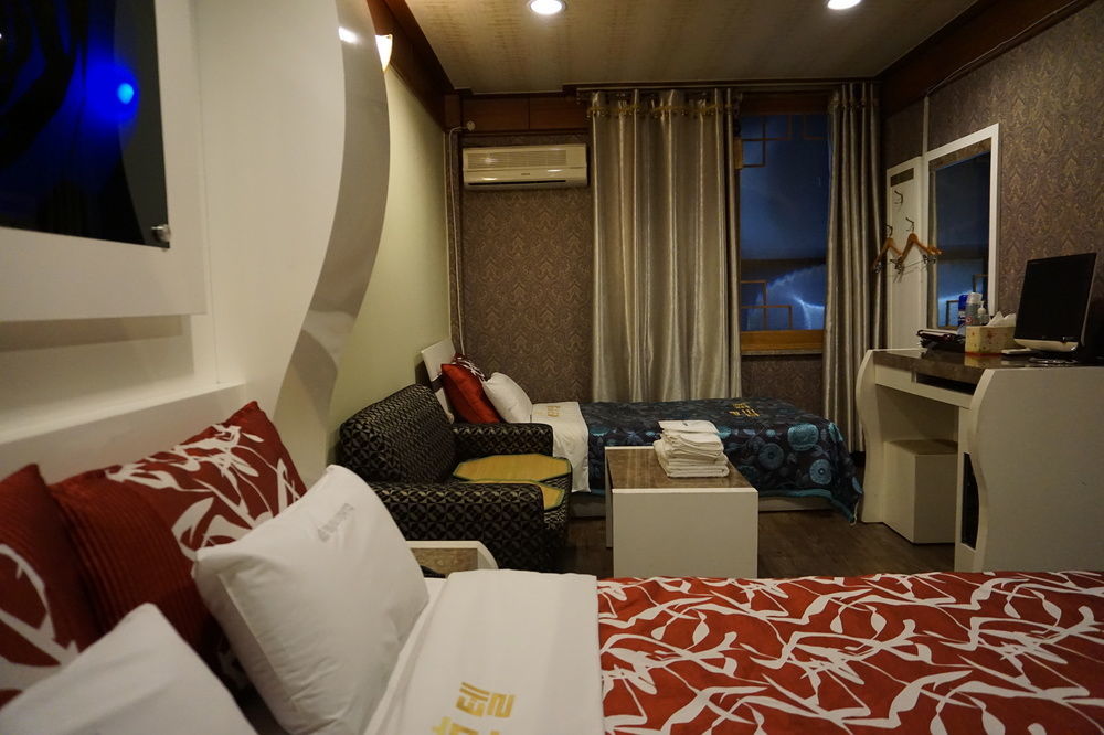 Goodstay Andong Park Hotel Exterior foto