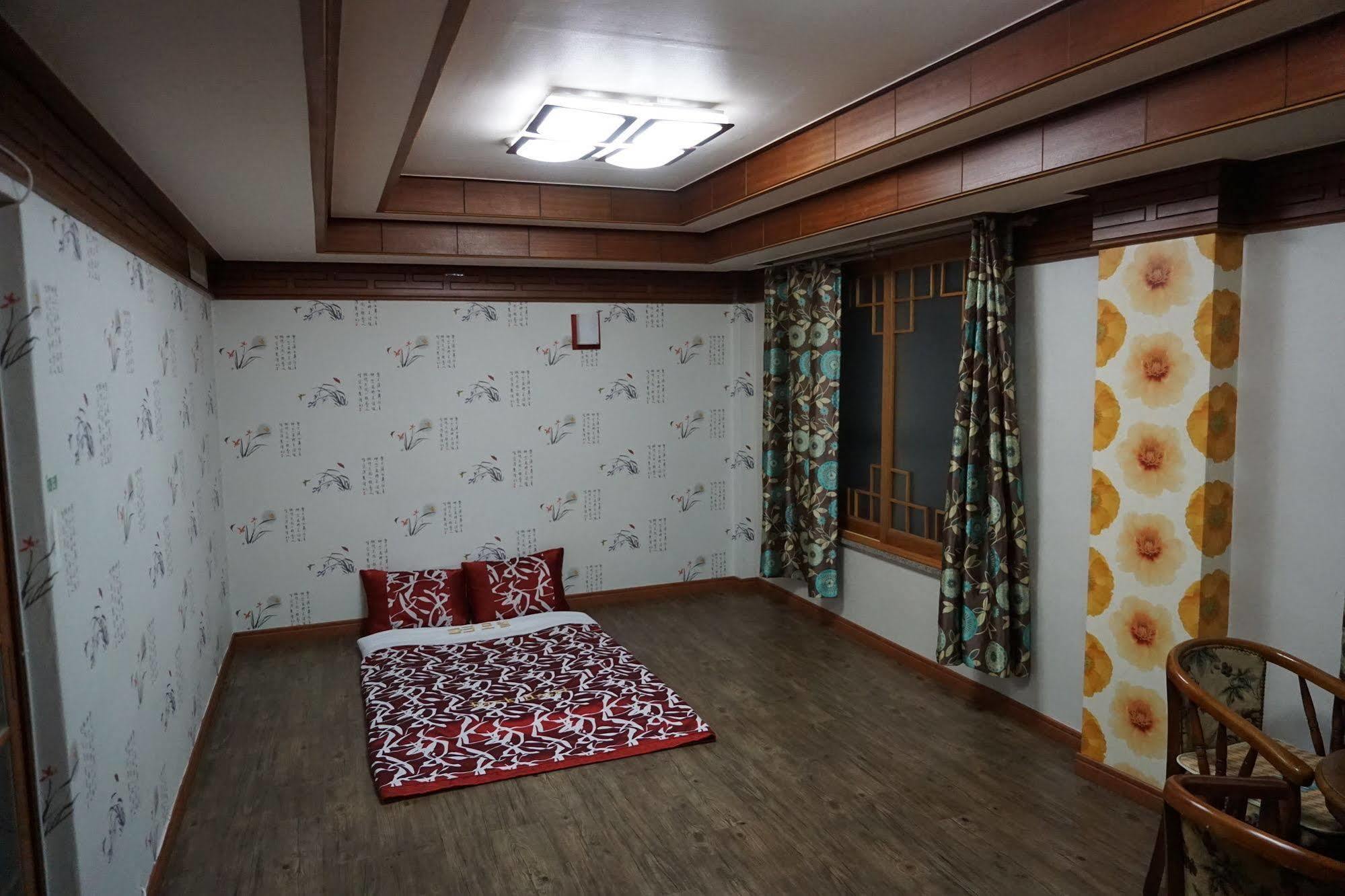 Goodstay Andong Park Hotel Exterior foto